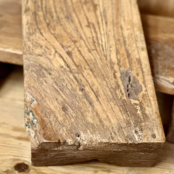 Antique Elm Riser - Picture 2 of 3